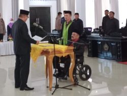 Ketua DPRD Konawe, Lantik PAW Hj Murni Tombili.