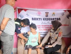 Peringati HUT Ke-75, Polwan Polres Konawe Gelar Bakti Kesehatan Pada Masyarakat.