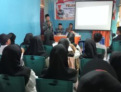Lantik 21 PTPS Ketua Panwaslu Kecamatan Tongauna Utara Tekankan Integritas.